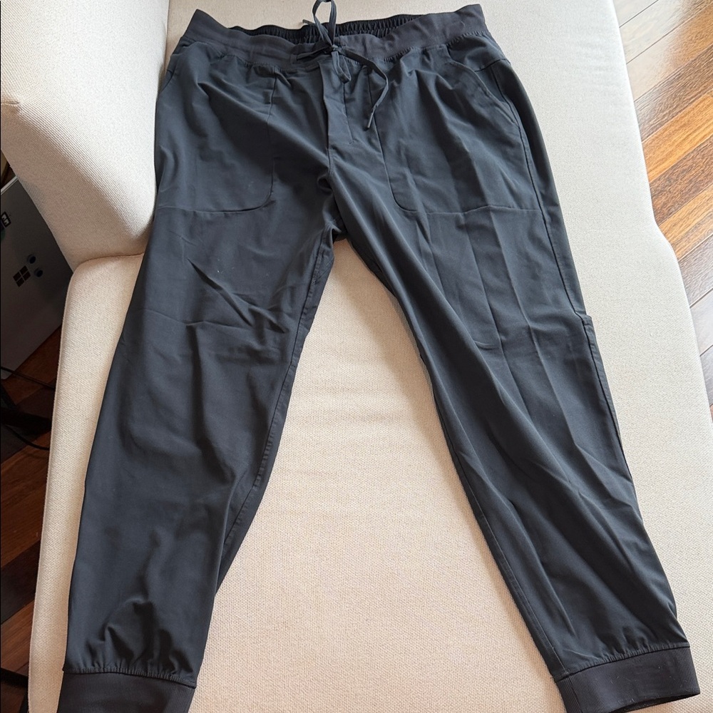 Lululemon Men's dark gray Jogger Pants